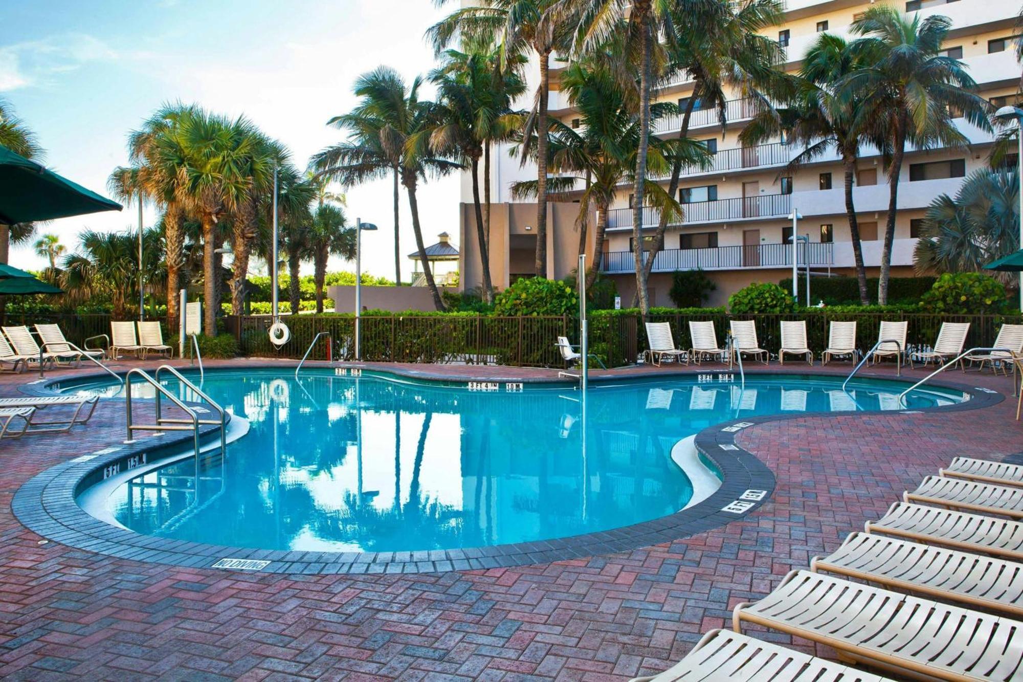 Vistana Beach Club Jensen Beach Exterior photo